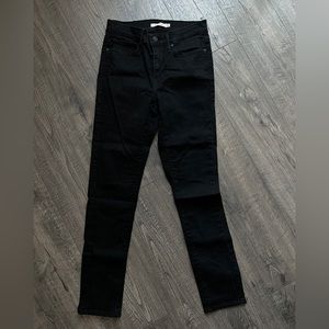 Levi’s black jeans